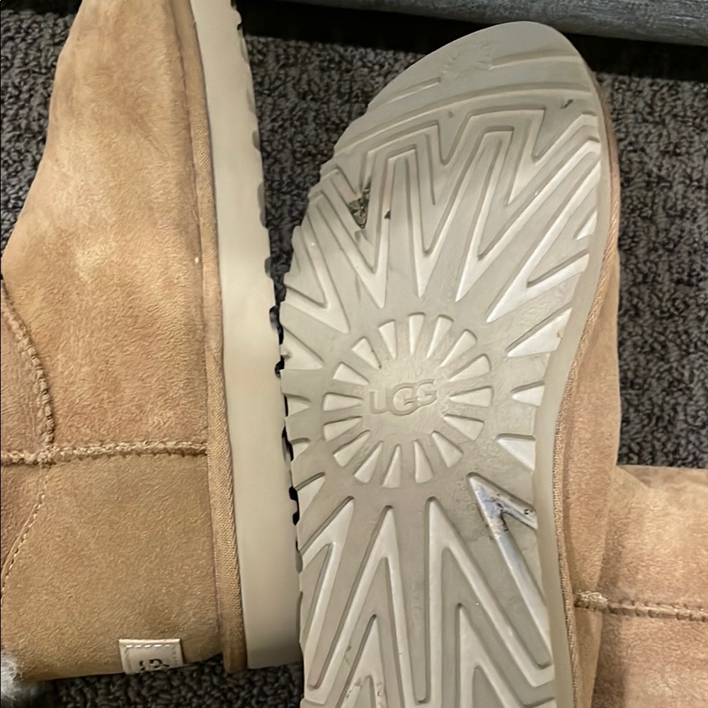 UGG Boots - Tan with Bows - Picture 3 of 4